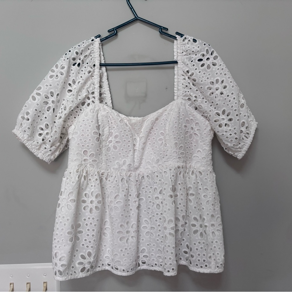 Lilly Pulitzer White Ruffled Puff Sleeve Blouse